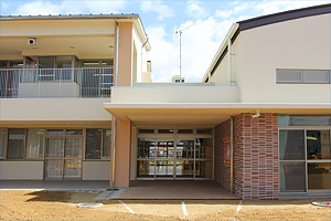 郡家幼稚園園舎